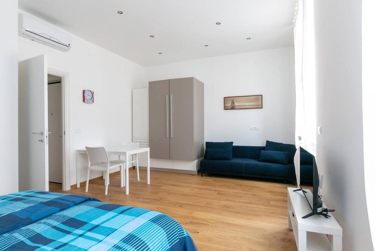 ~ Cozy Apartment ~ City Center Train Station Trieste Exterior photo