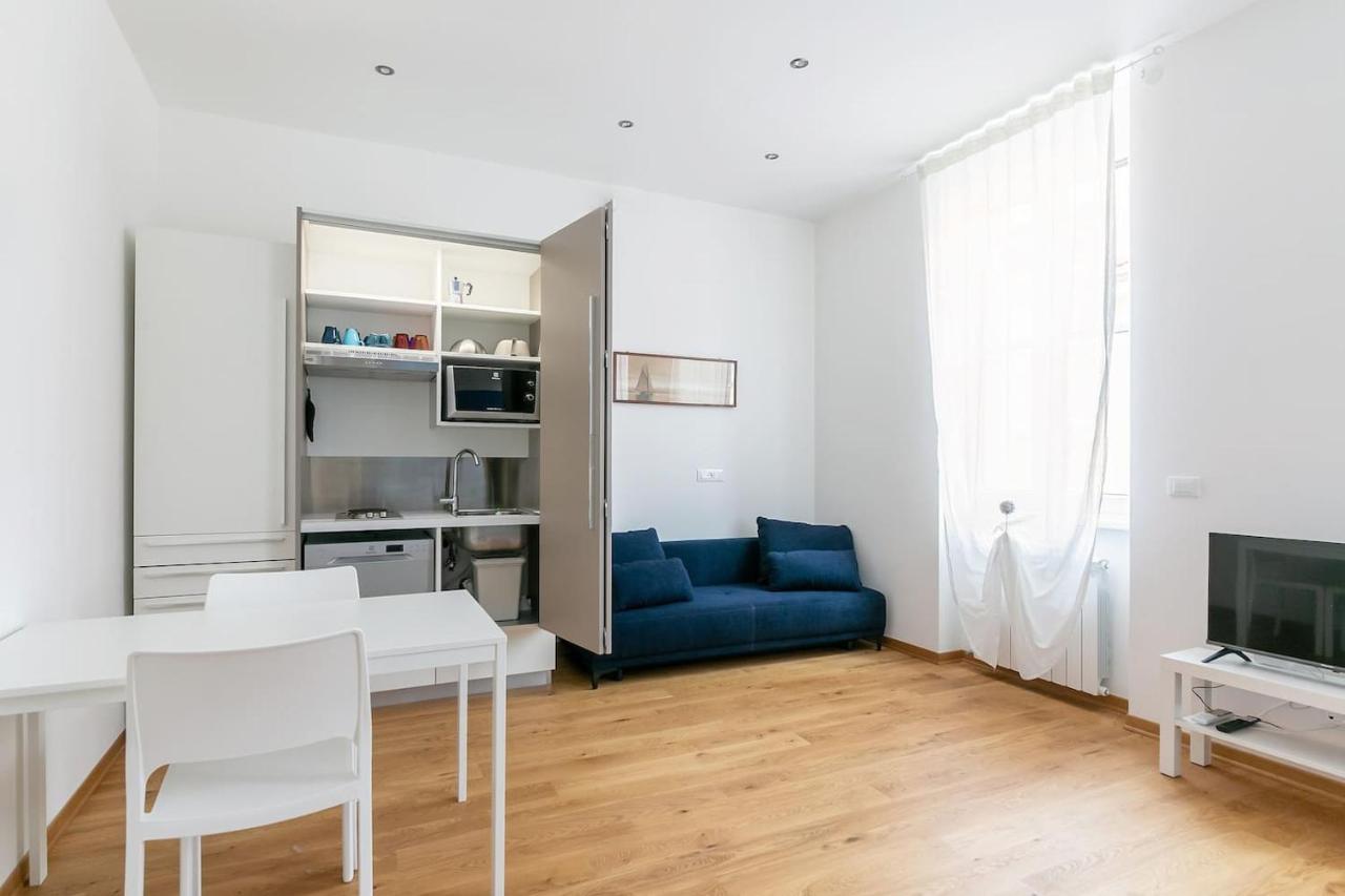 ~ Cozy Apartment ~ City Center Train Station Trieste Exterior photo